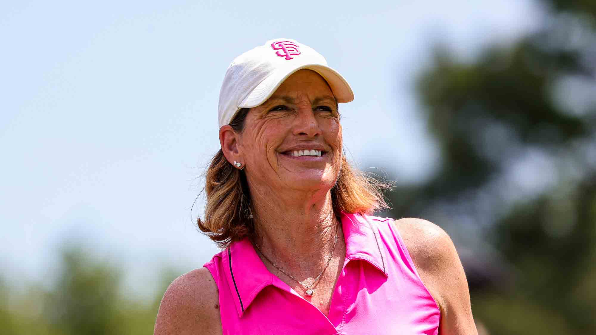Juli Inkster on the green, veteran major winner and Hall of Famer